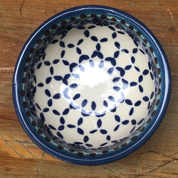 Wiza Poland Handmade Polish Pottery Country Blue Daisy Pattern Sauce Bowl 3 3/4” - Picture 3 of 5
